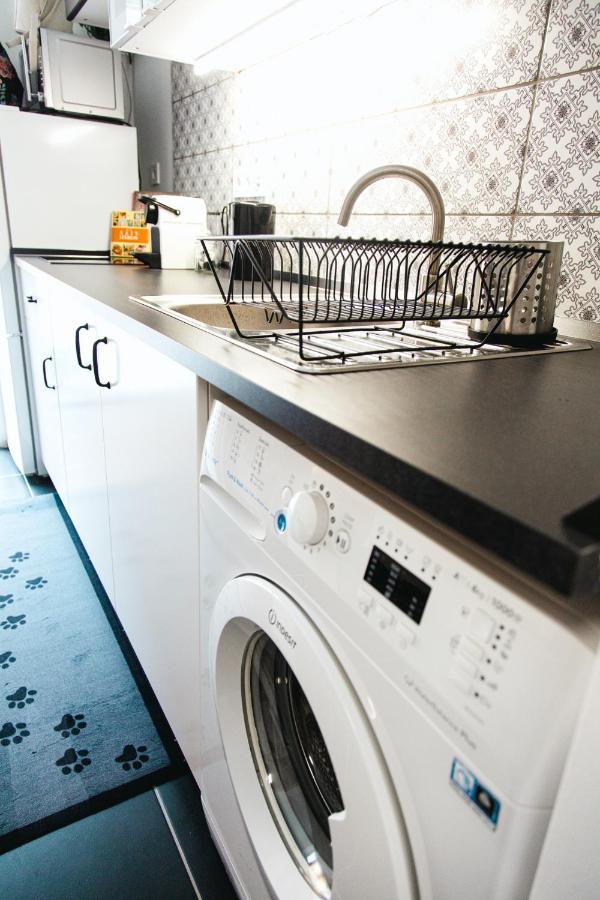 Black & White Apartment With A Gift Soft Panda Budapest Exterior photo